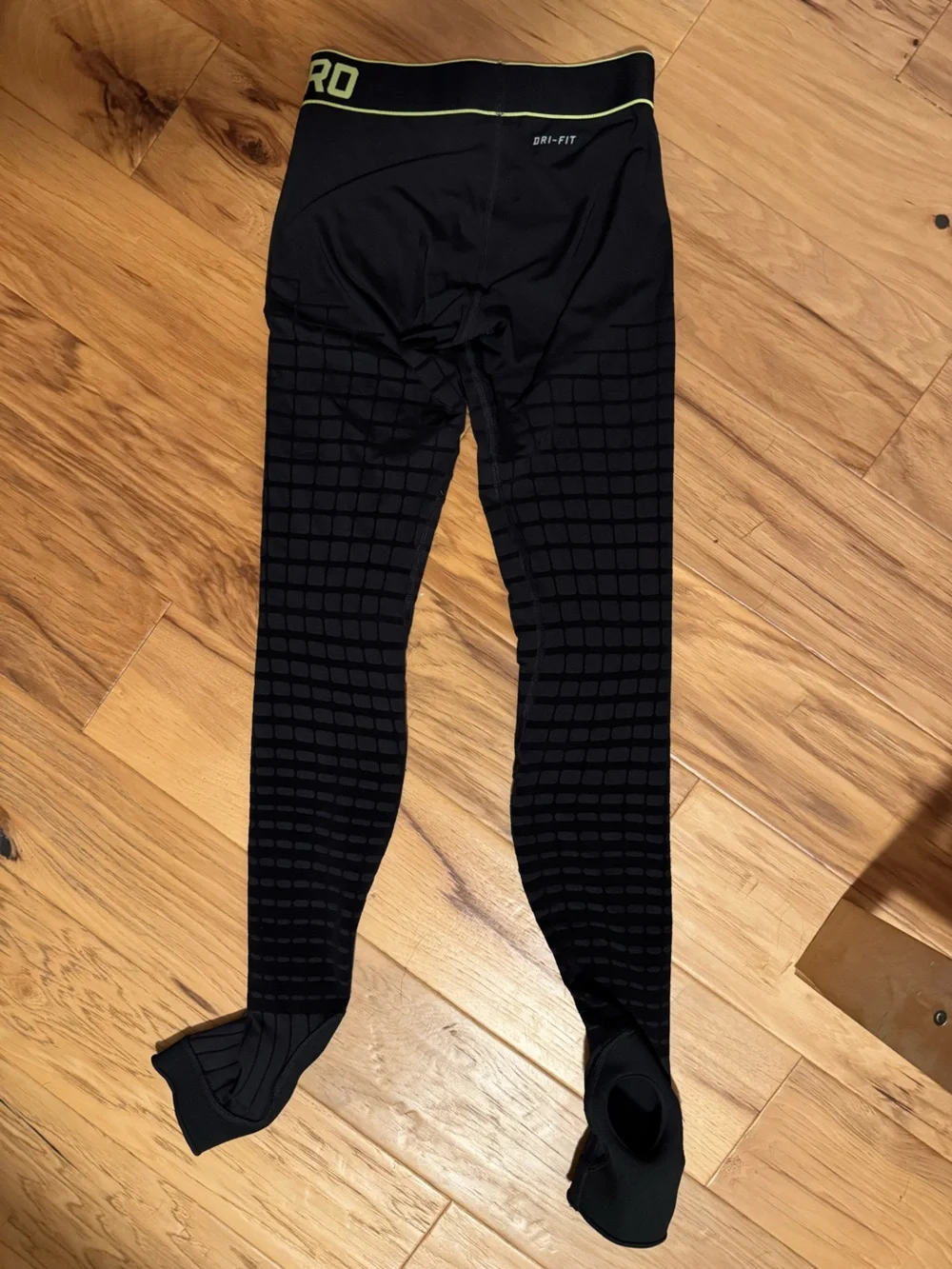 Nike women's Black Grid-Texture Leggings
